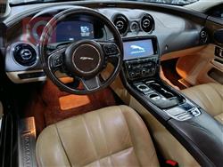 جاگوار F-Pace